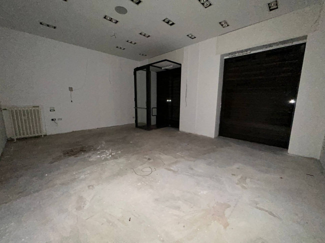 Negozio in affitto a Milano