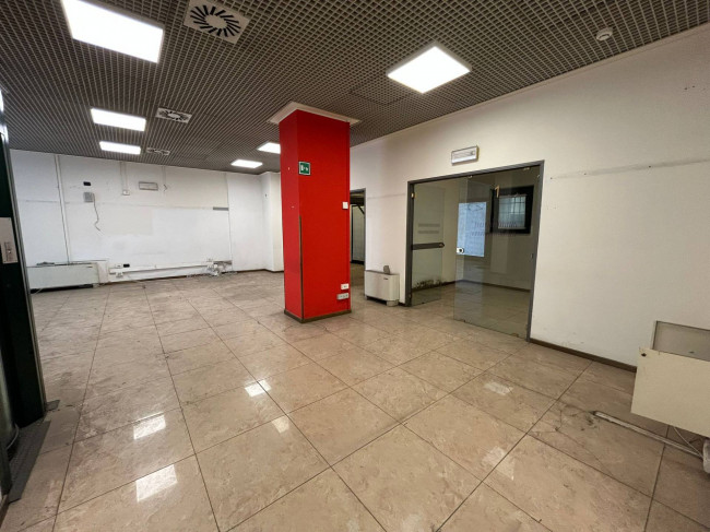 Negozio in affitto a Milano
