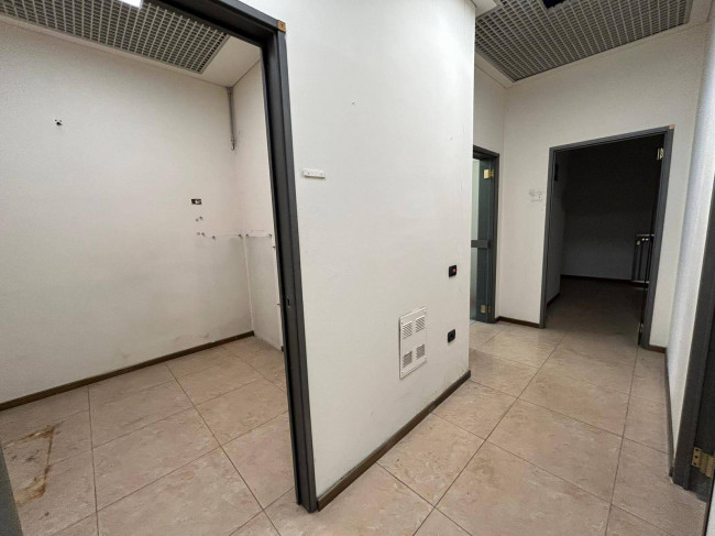 Negozio in affitto a Milano