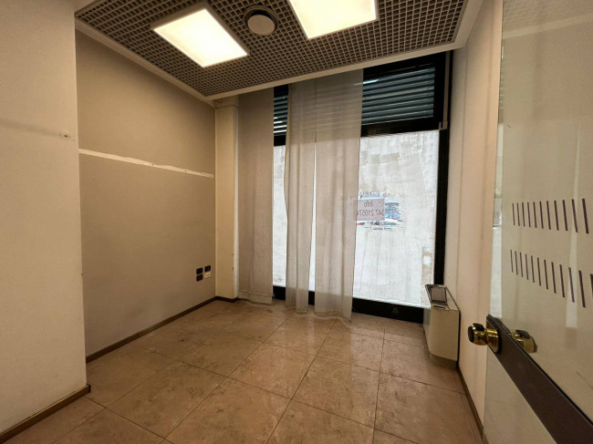 Negozio in affitto a Milano