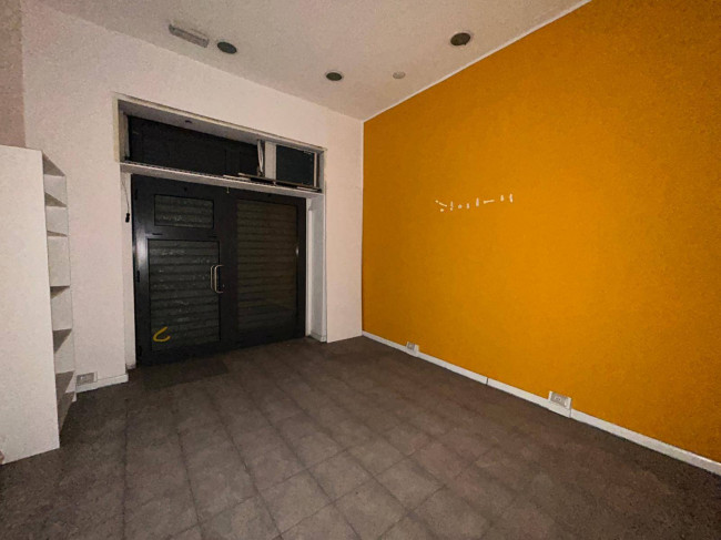 Negozio in vendita a Milano