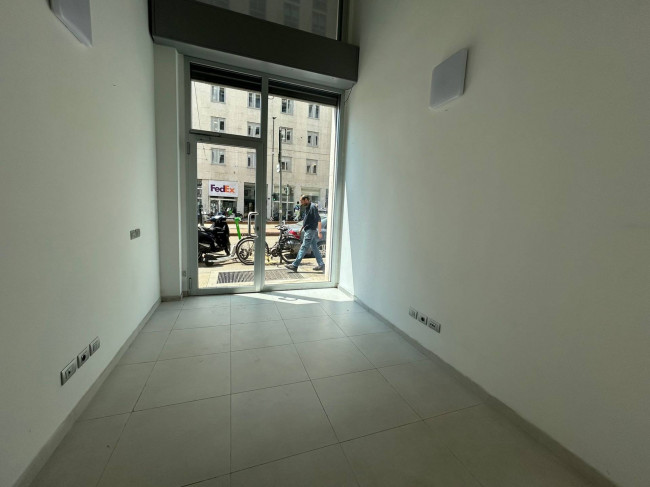 Negozio in affitto a Milano
