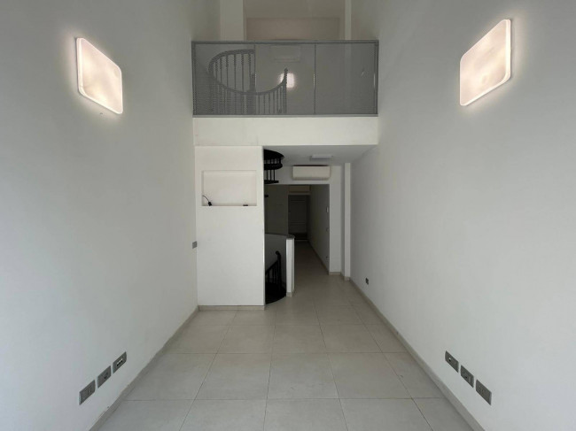 Negozio in affitto a Milano