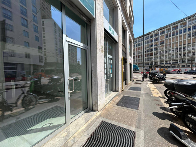 Negozio in affitto a Milano