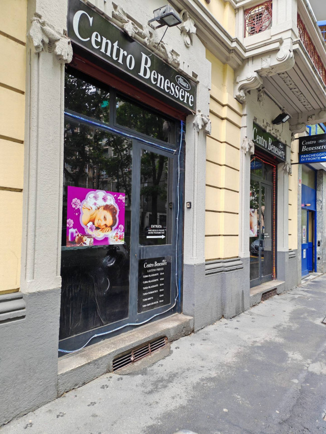 Negozio in vendita a Milano