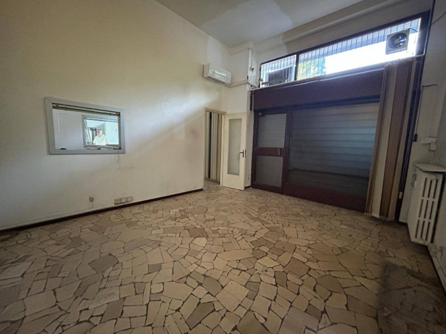 Negozio in affitto a Milano