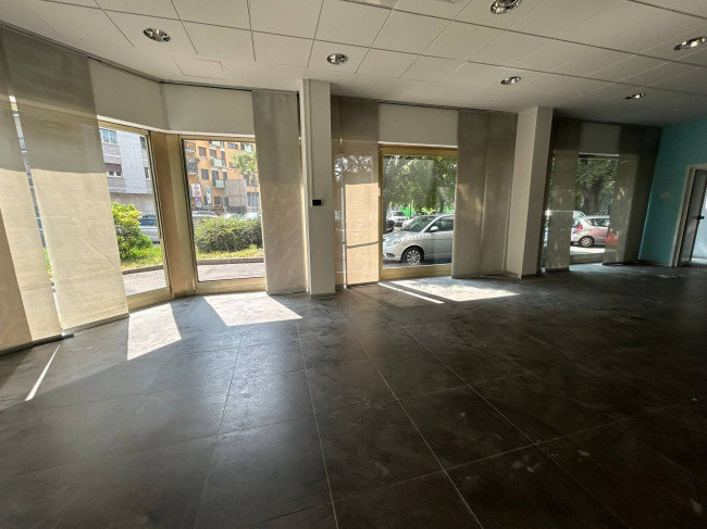 Negozio in affitto/vendita a Milano