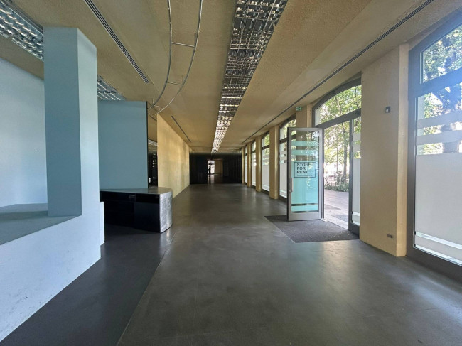 Negozio in affitto a Milano