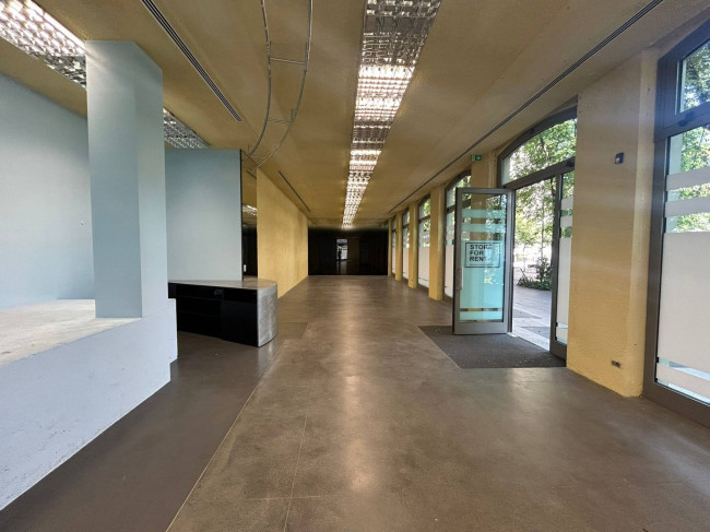 Negozio in affitto a Milano