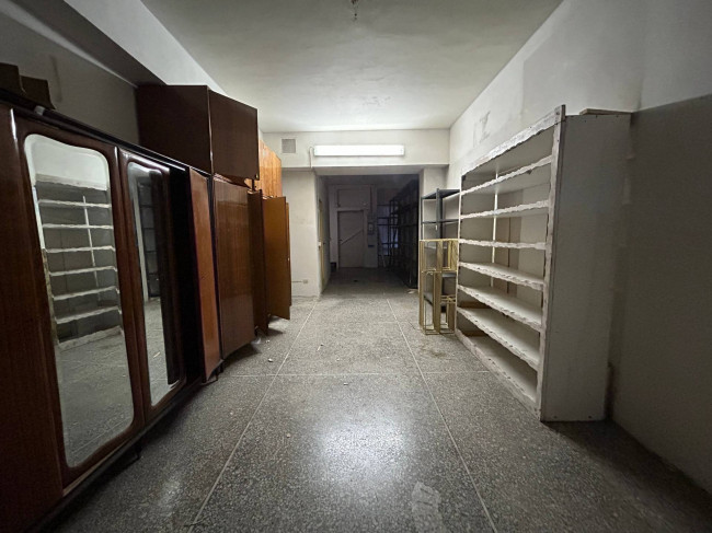 Negozio in affitto a Milano