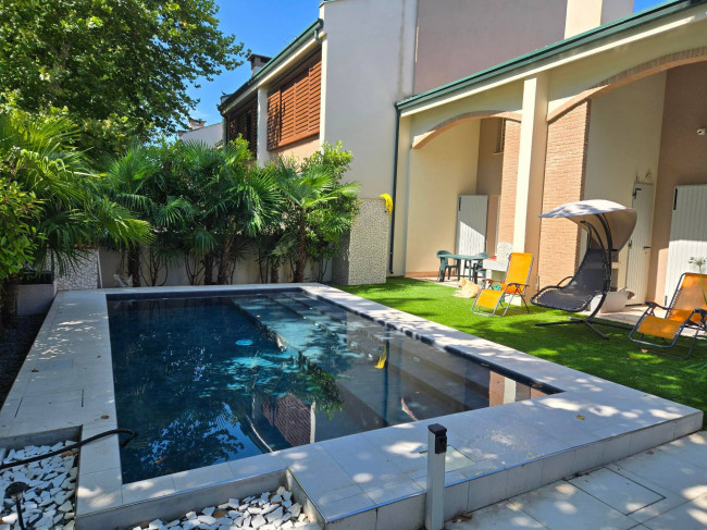 Villa in vendita a Comacchio