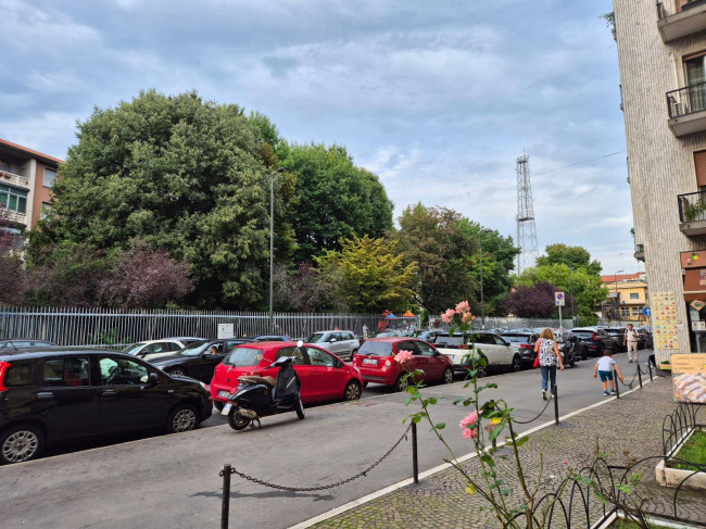 Negozio in affitto a Milano