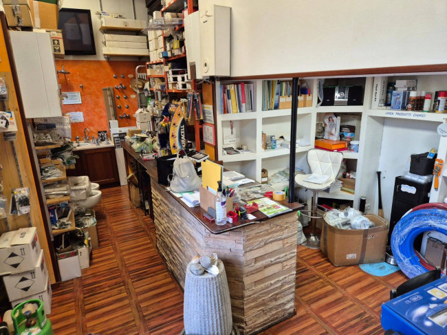 Negozio in affitto a Milano