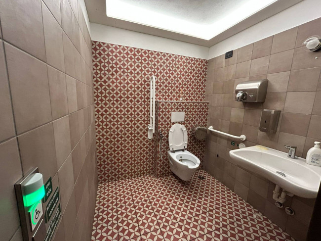 Negozio in affitto a Milano