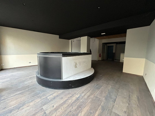 Negozio in affitto a Milano