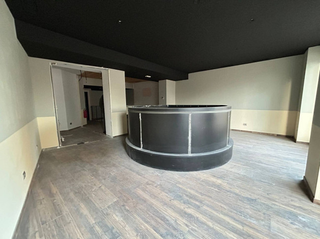 Negozio in affitto a Milano