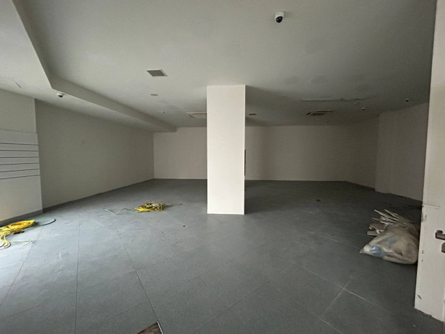 Negozio in affitto a Milano