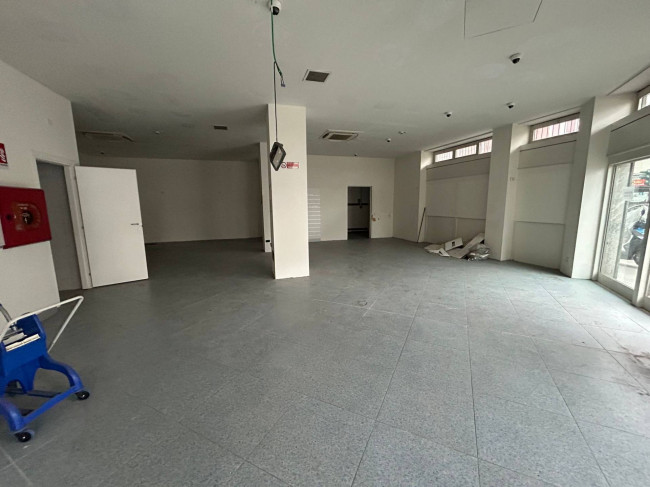 Negozio in affitto a Milano