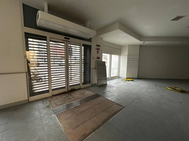 Negozio in affitto a Milano