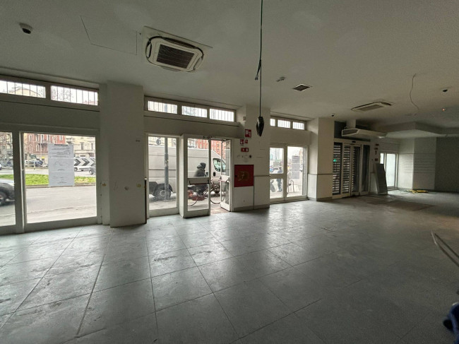 Negozio in affitto a Milano