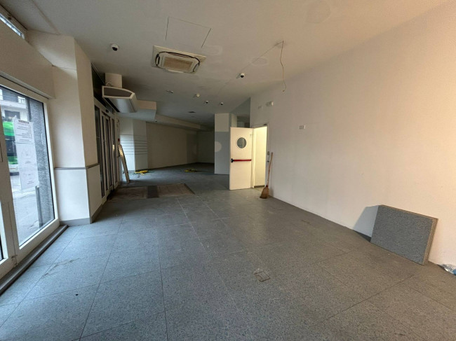Negozio in affitto a Milano