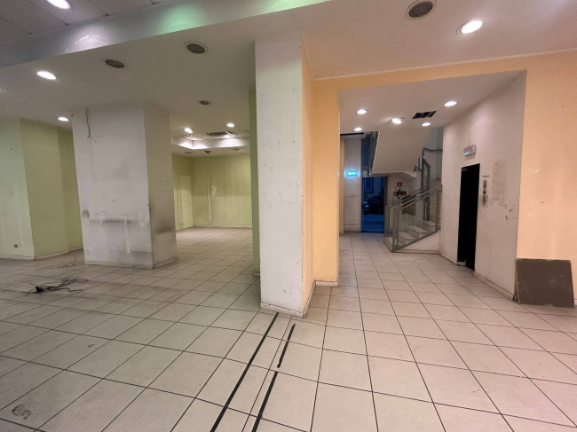 Negozio in affitto a Milano