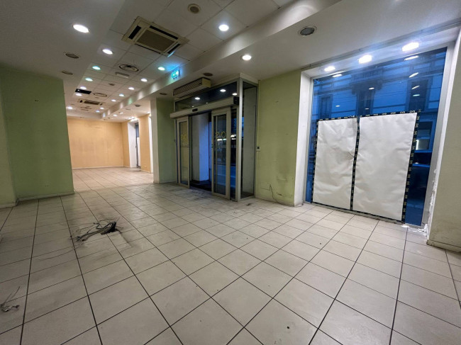 Negozio in affitto a Milano