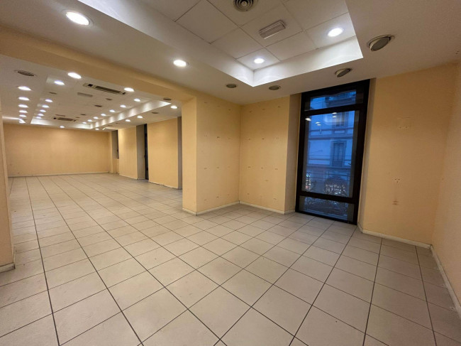 Negozio in affitto a Milano