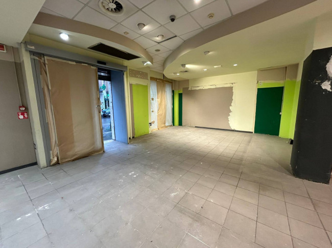 Negozio in affitto a Milano