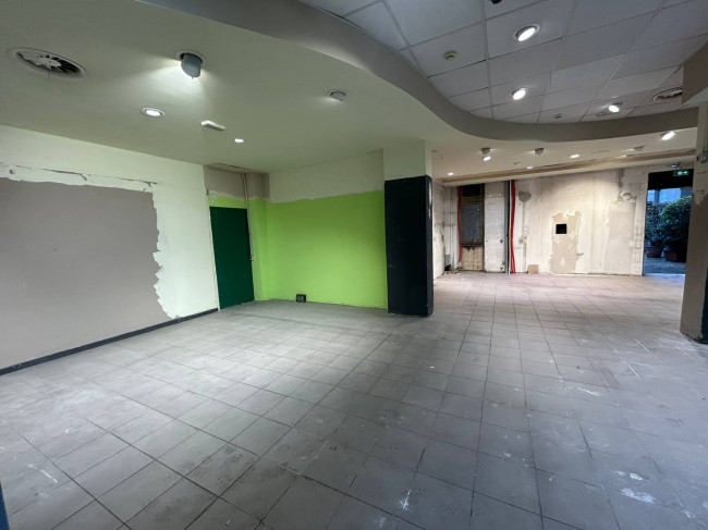 Negozio in affitto a Milano