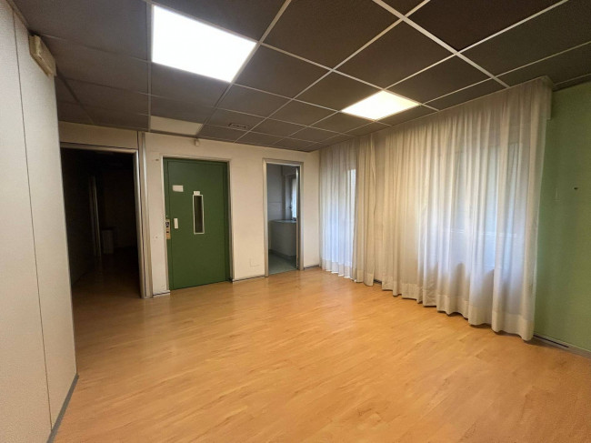 Negozio in affitto a Milano