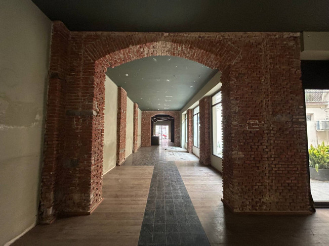 Negozio in affitto a Milano