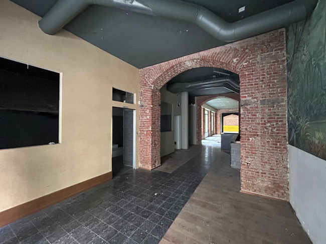 Negozio in affitto a Milano