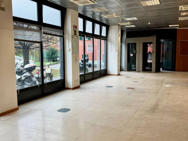 Negozio in affitto a Milano