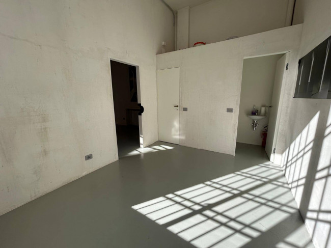 Negozio in affitto a Milano