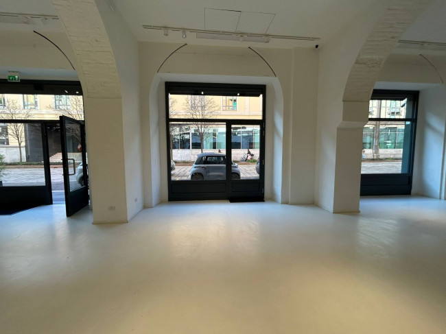 Negozio in affitto a Milano
