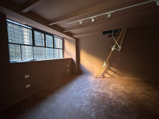 Negozio in affitto a Milano