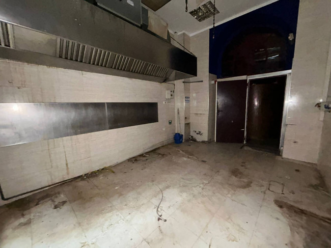 Negozio in affitto a Milano