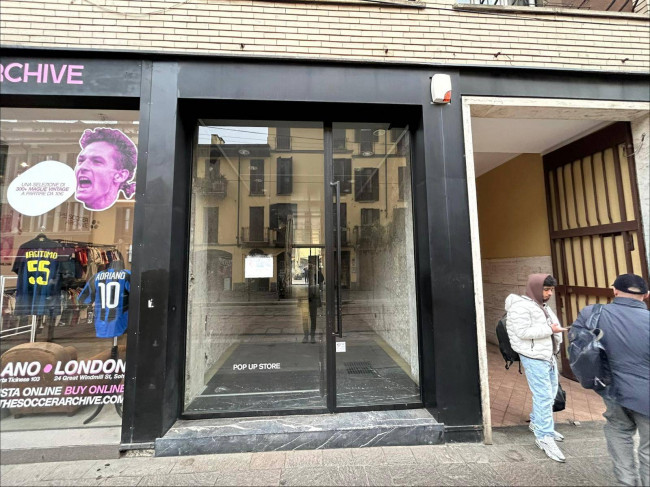 Negozio in affitto a Milano