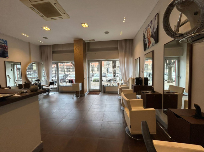 Negozio in affitto a Milano