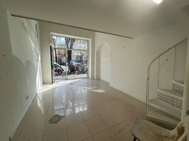 Negozio in affitto a Milano