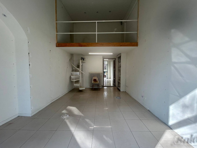 Negozio in affitto a Milano