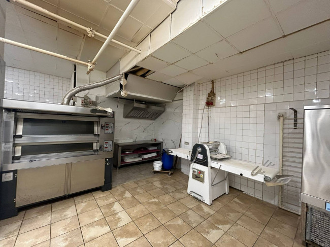 Negozio in affitto a Milano