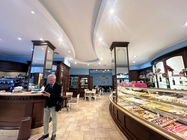 Negozio in affitto a Milano