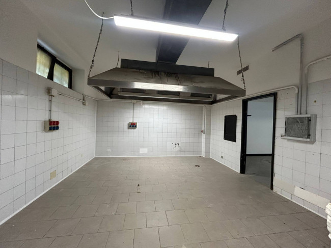 Negozio in affitto a Milano