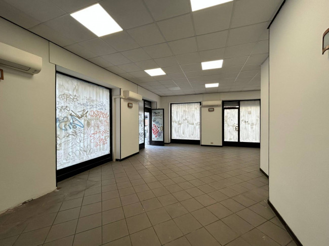 Negozio in affitto a Milano