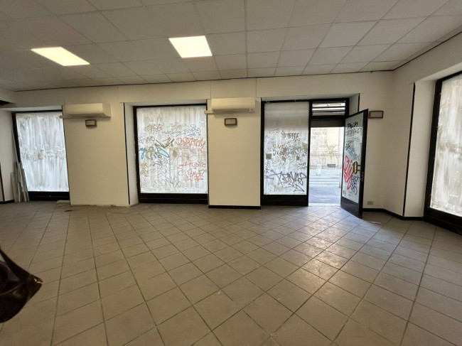 Negozio in affitto a Milano