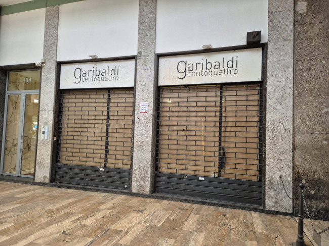 Negozio in affitto a Milano