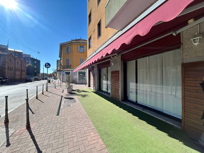 Negozio in affitto a Milano