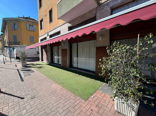 Negozio in affitto a Milano